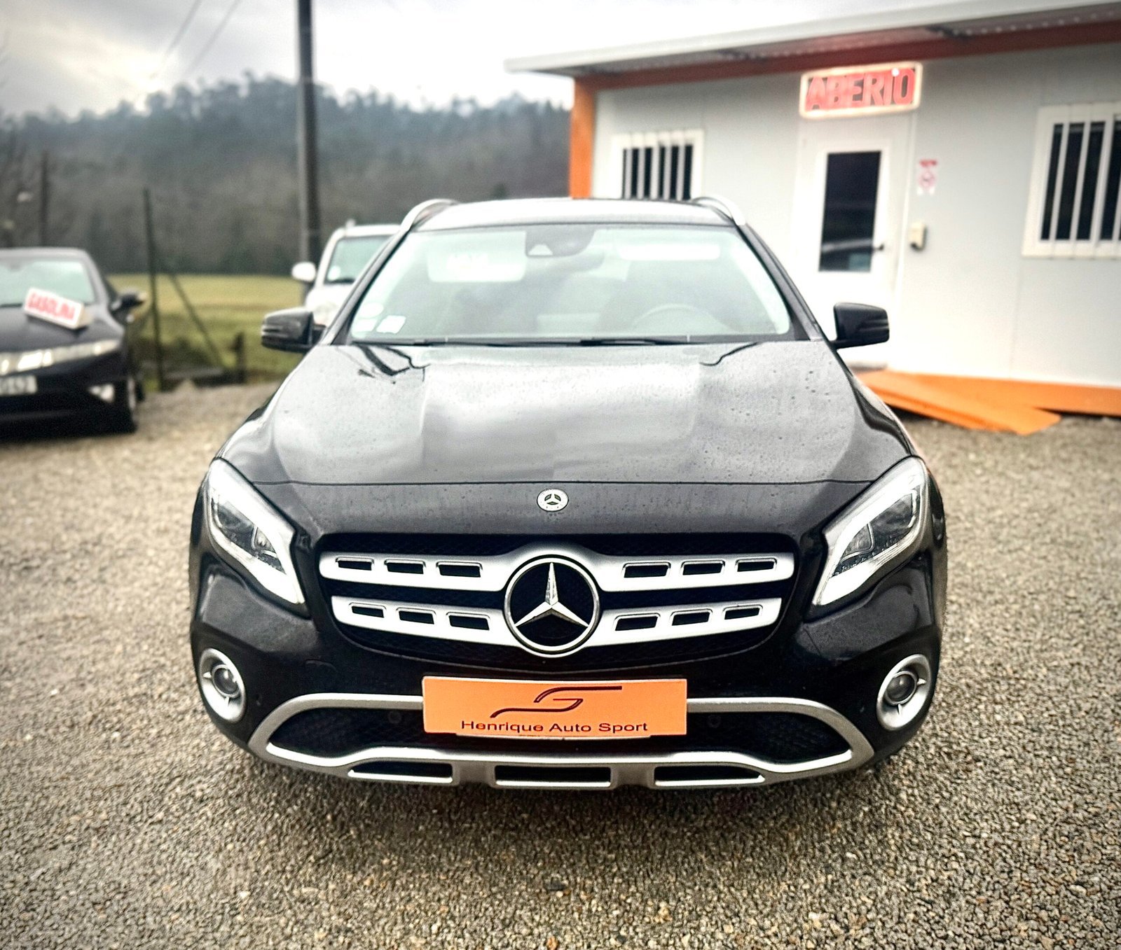
								Mercedes-Benz Gla 180 Cdi full									