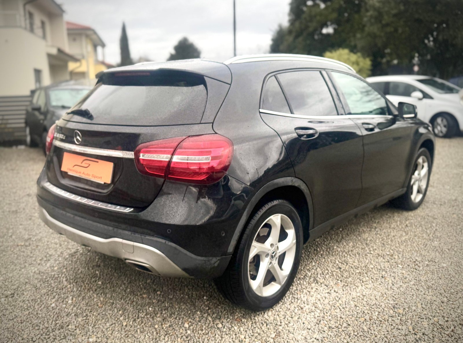 
								Mercedes-Benz Gla 180 Cdi full									