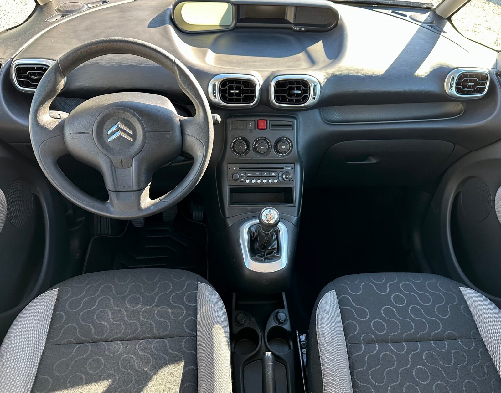 
								Citroen C3 Picasso full									