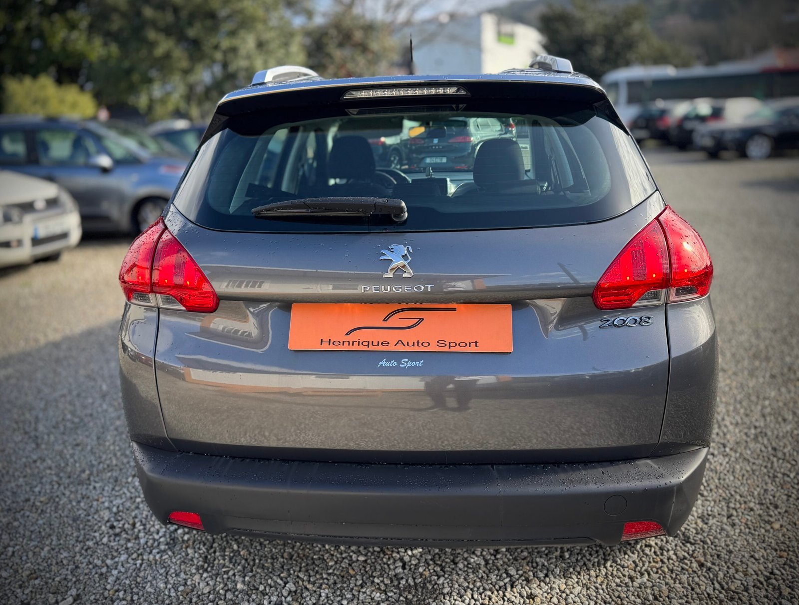 
								Peugeot 2008 1. Hdi Active full									