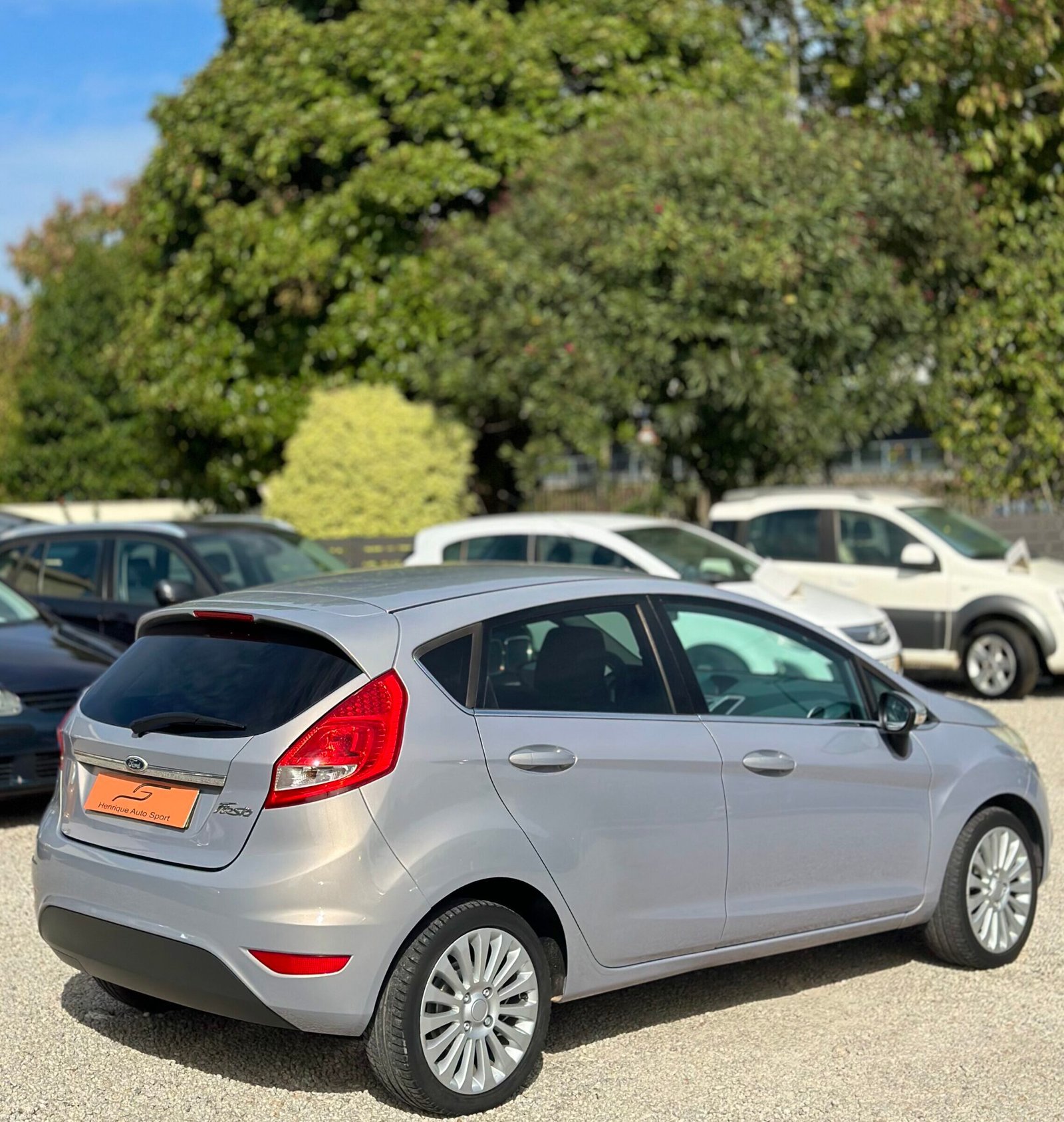 
								Ford Fiesta full									