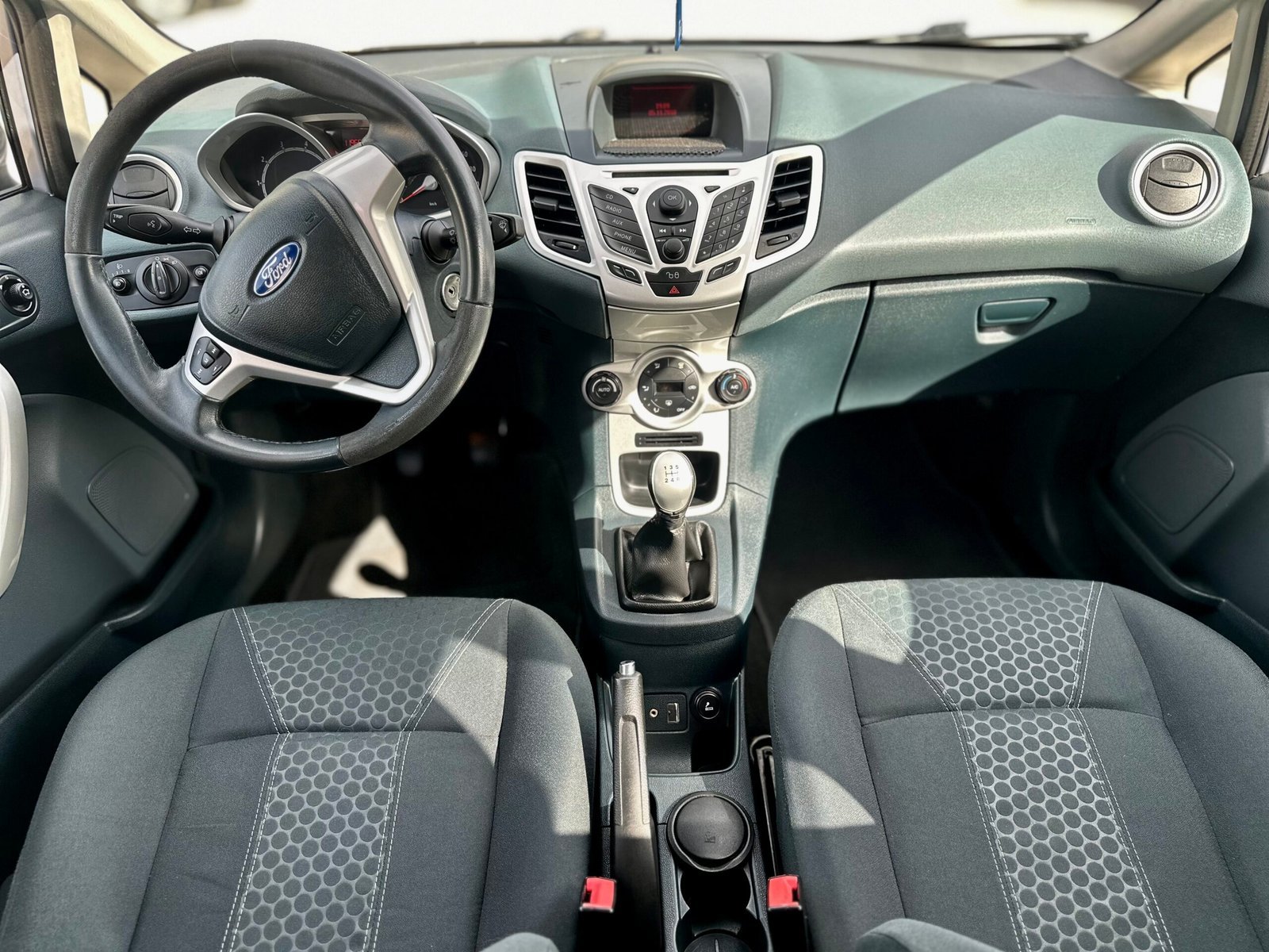 
								Ford Fiesta full									