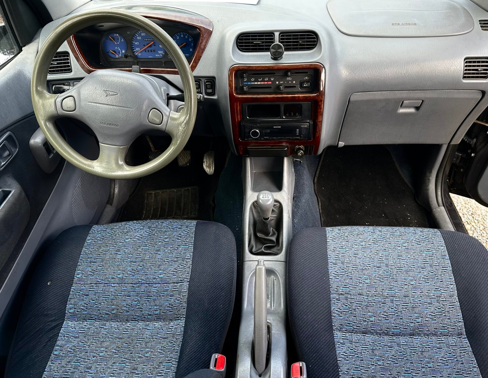 
								Daihatsu Terios 1.3i 4×4 full									