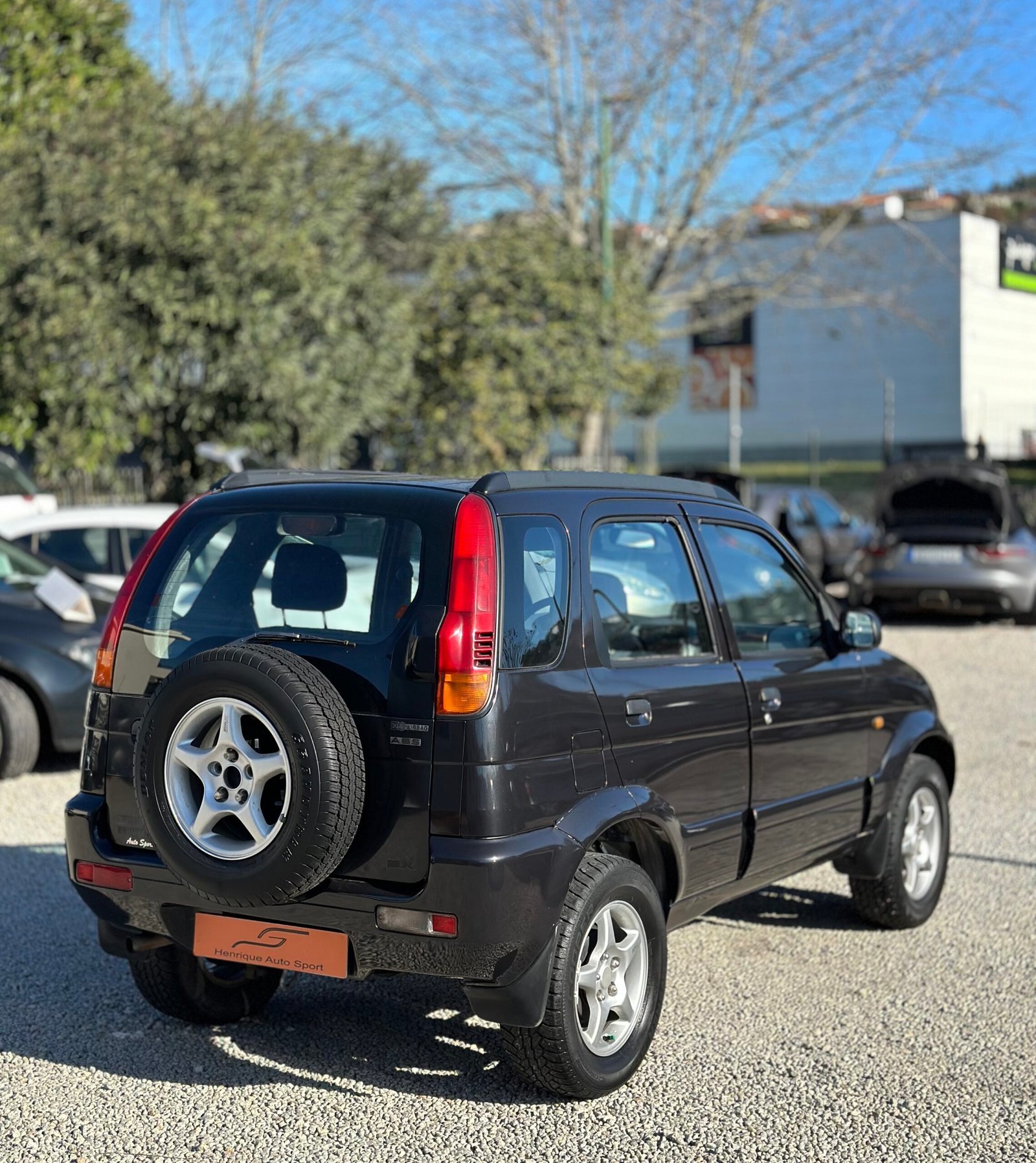 
								Daihatsu Terios 1.3i 4×4 full									