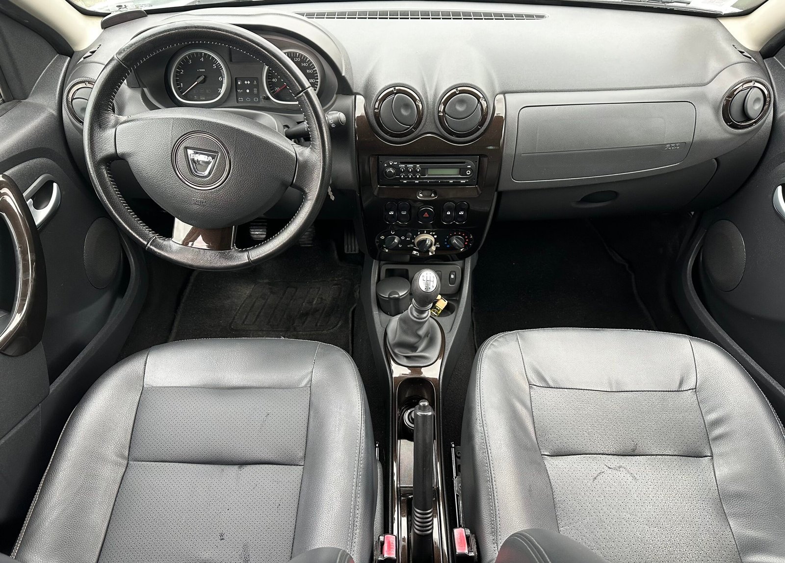 
								Dacia Duster 1.5 Dci full									