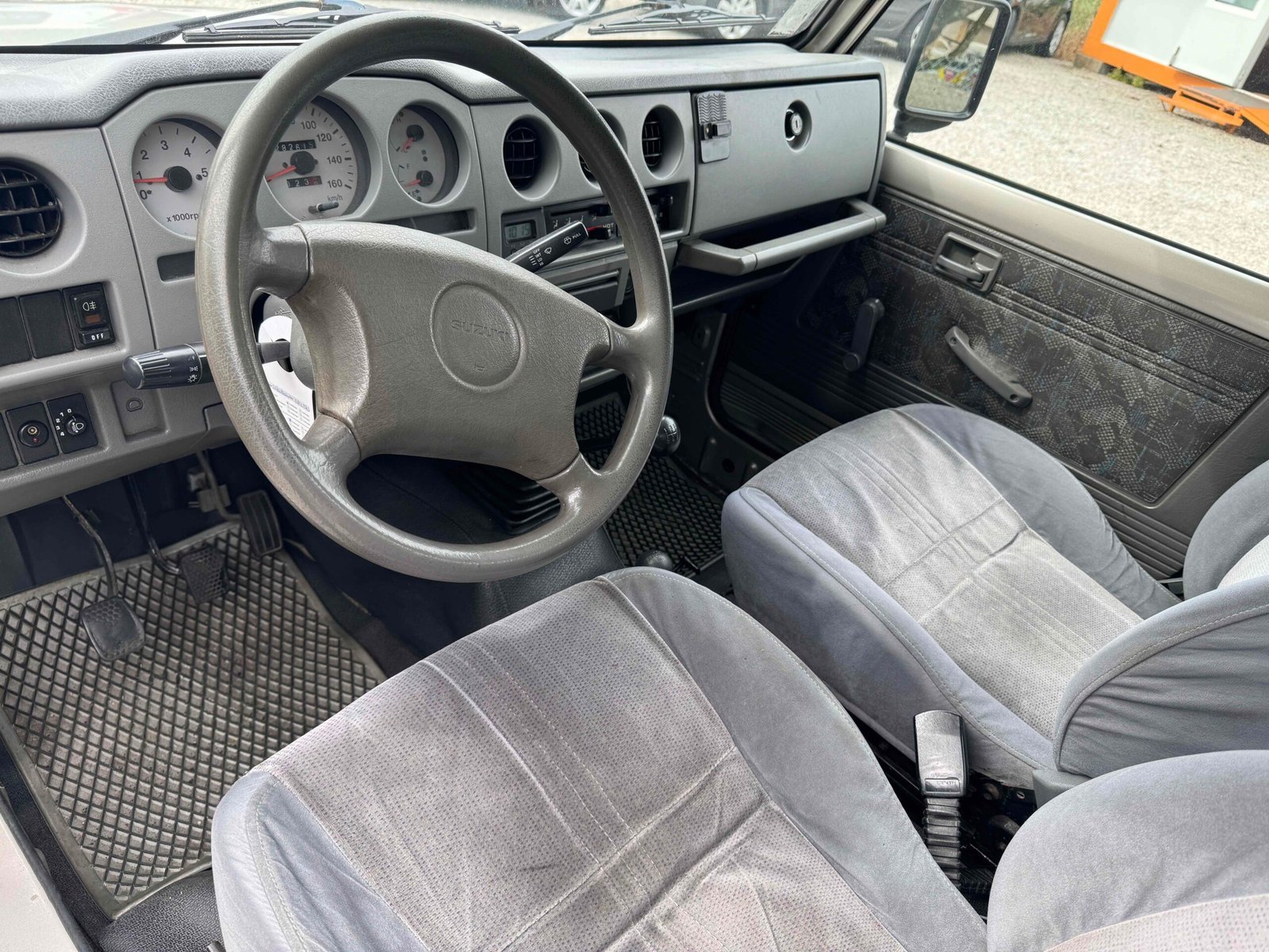 
								Suzuki Samurai 1.9D full									
