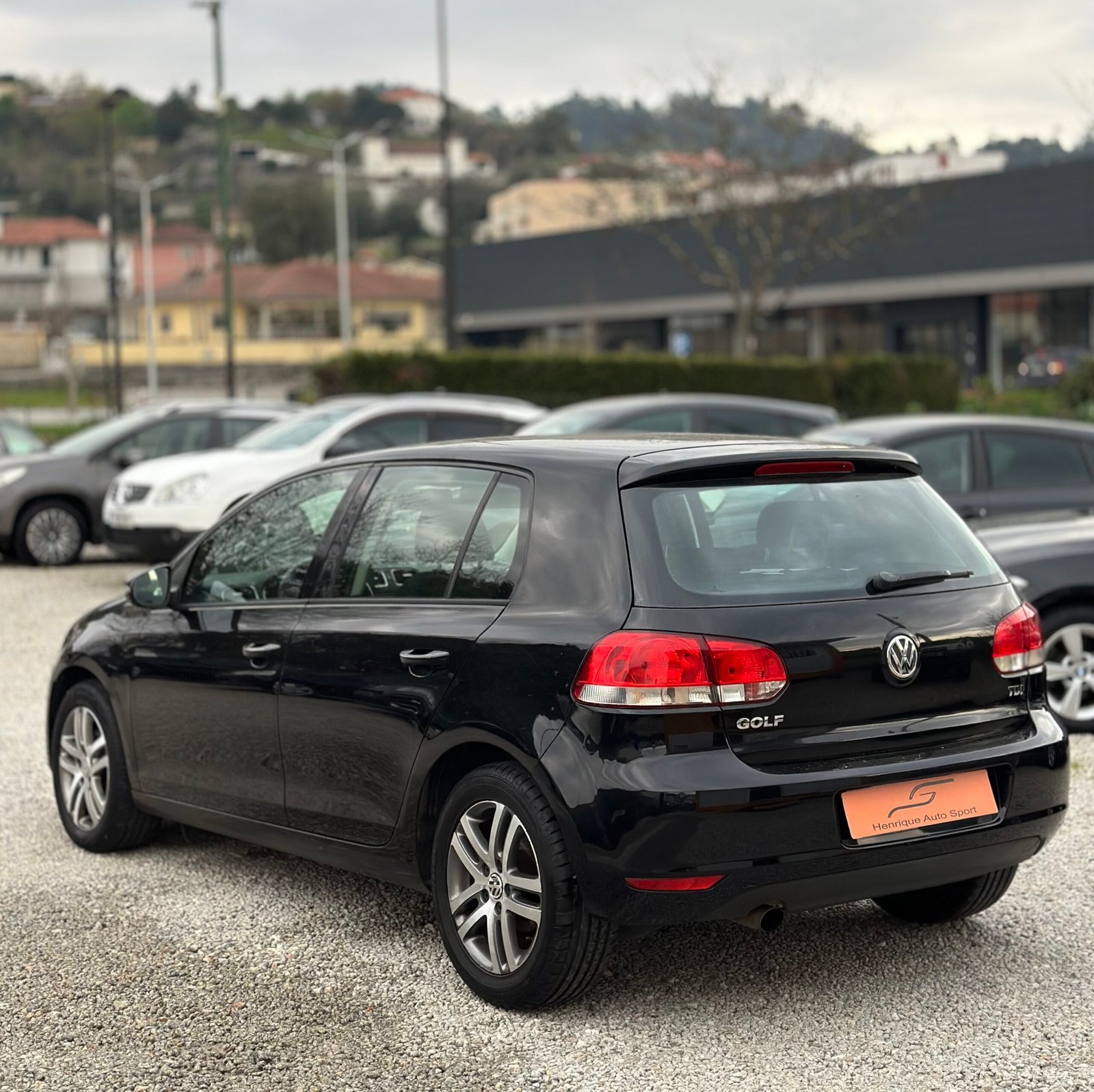 
								Vw Golf VI 1.6 Tdi full									
