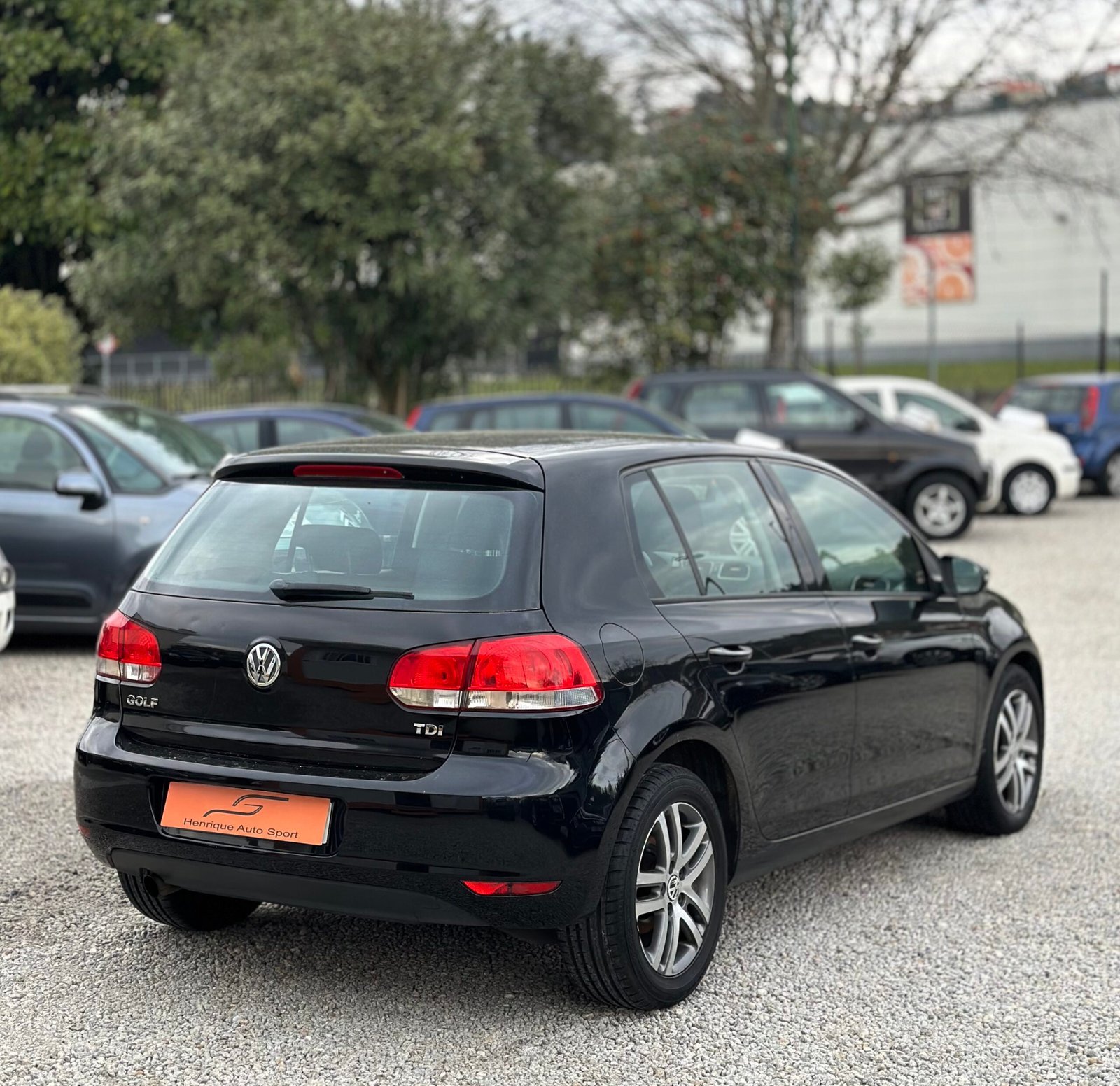 
								Vw Golf VI 1.6 Tdi full									