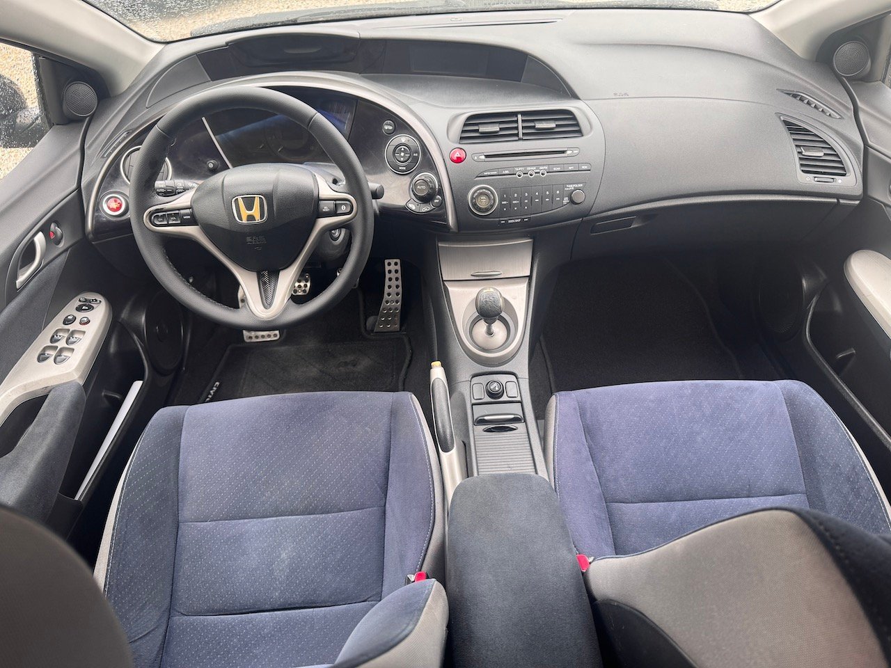 
								Honda Civic 1.4i Sport full									