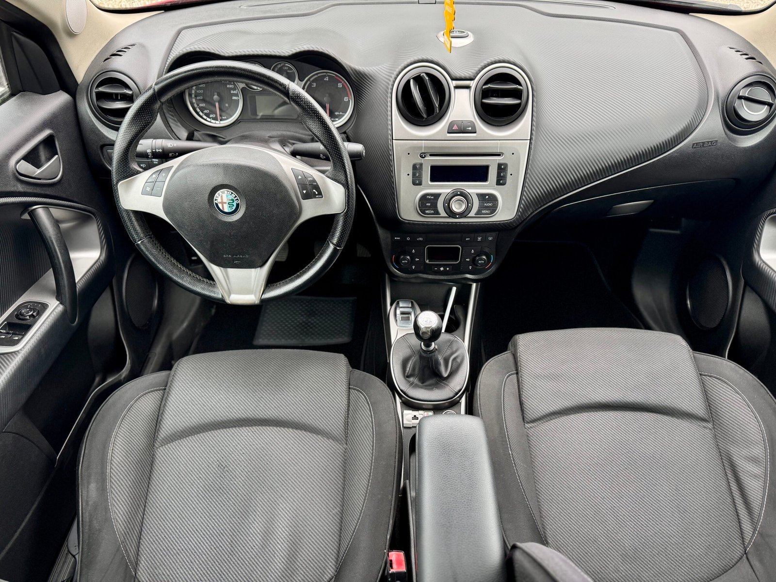 
								Alfa Romeo Mito 1.3 Multijet Distintive full									