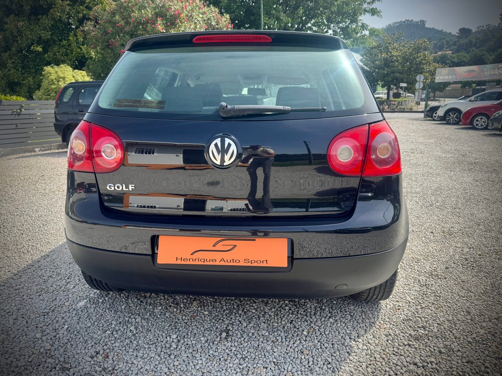 
								Vw Golf V 1.4i Confortline full									